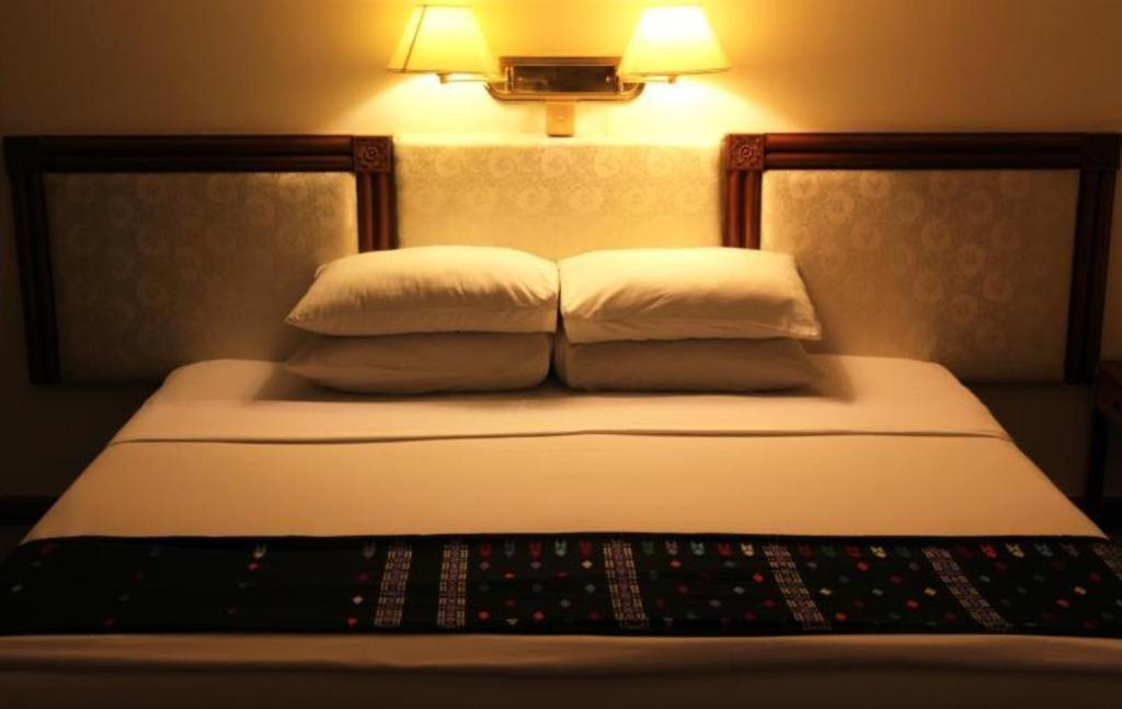 Alfa Hotel Yangon Dış mekan fotoğraf