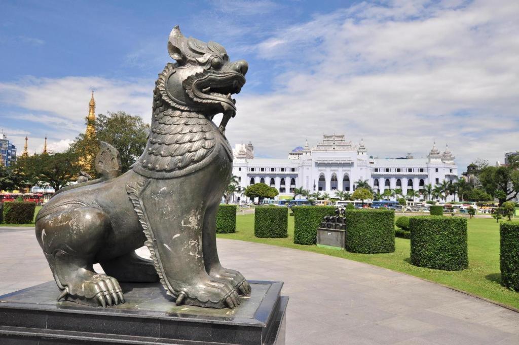 Alfa Hotel Yangon Dış mekan fotoğraf