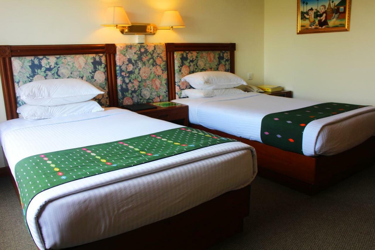 Alfa Hotel Yangon Dış mekan fotoğraf